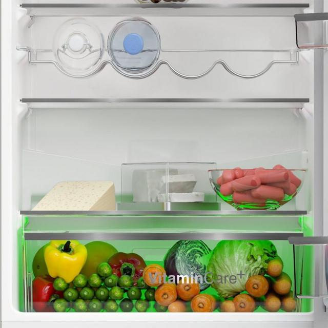 Blomberg KGM4574V 54cm 50/50 Frost Free Fridge Freezer - White